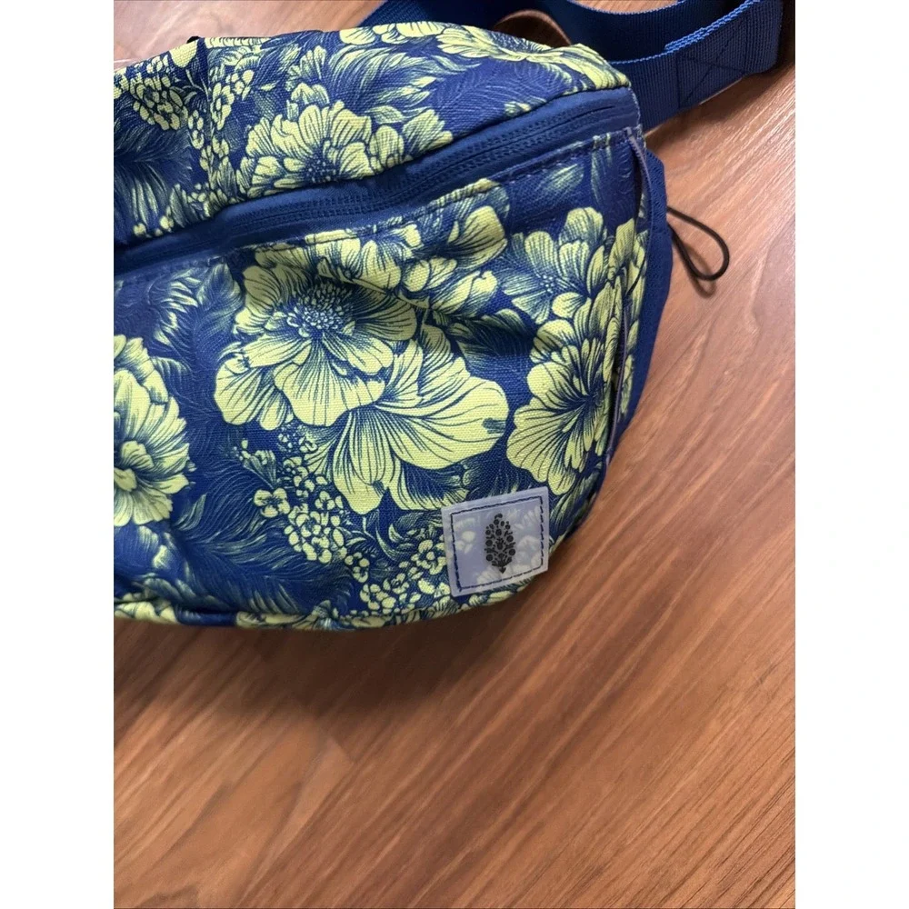 NWT Free People Movement Happy Packer Cargo Sling Bag One Size $78 Blue Green